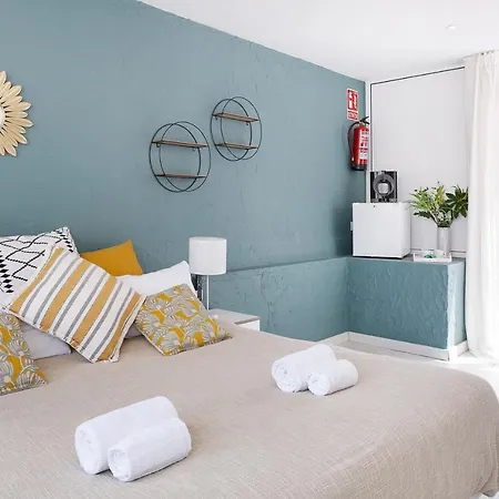Bed and breakfast Sitgesnextdoor *